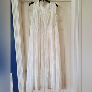 Reba white dress size medium